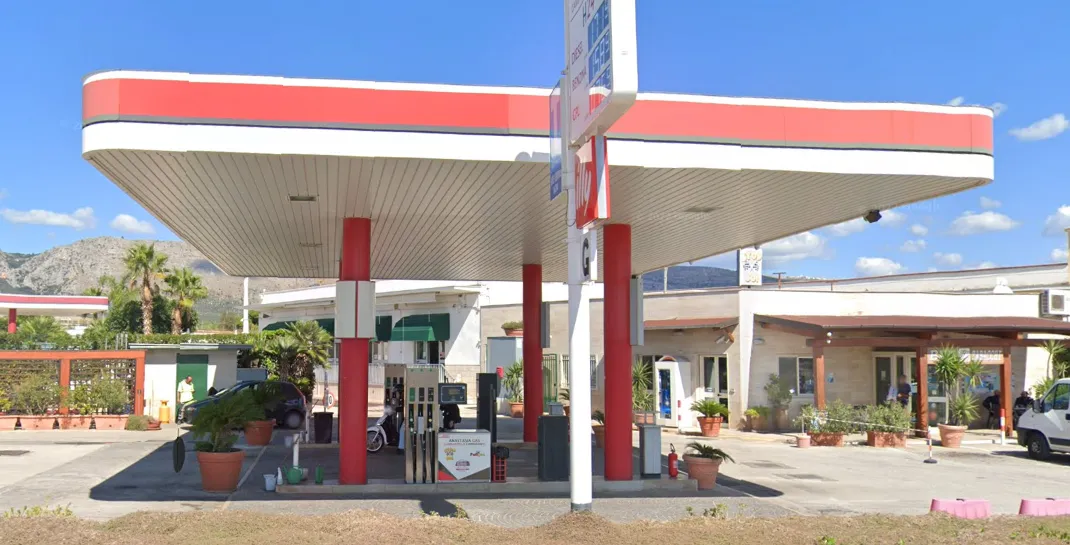 distributore_carburanti_manfredonia_anastasia_gas_di_michele_gambardella